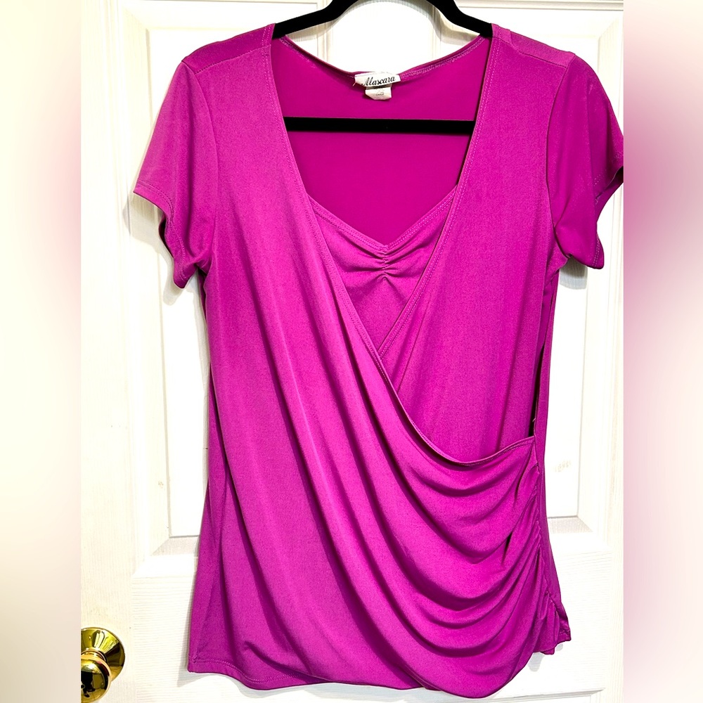 Great Condition Fuchsia Faux Wrap Travelers Fabric Top large